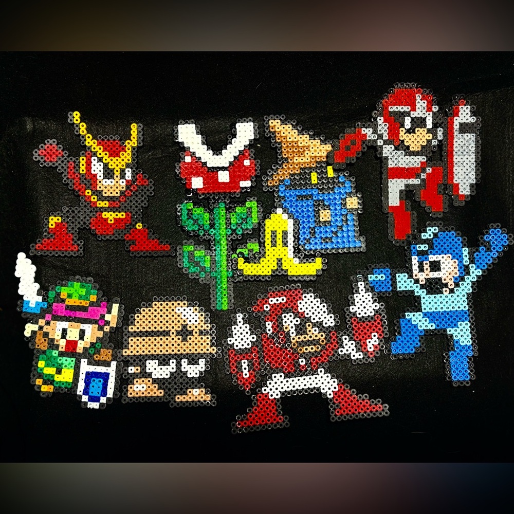 🏷 9x Perler Bead Art 8Bit Video Game Sprites - Super Mario, Mega Man, Zelda